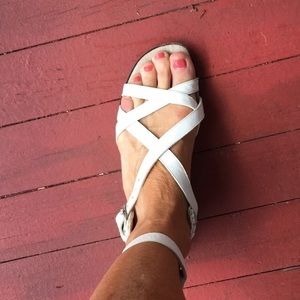 Henry Beguelin white ankle strap sandal‎